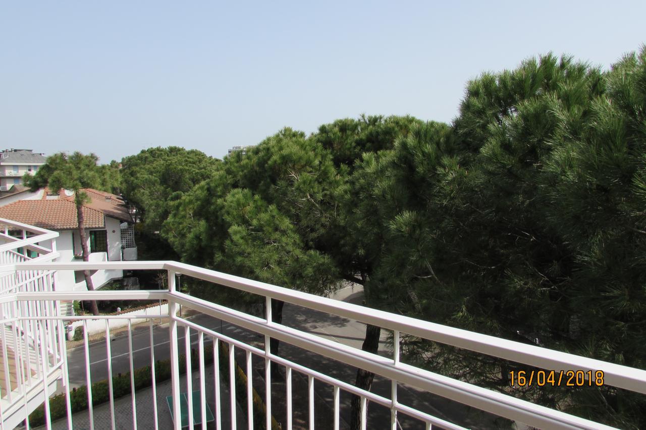 Hotel Toschi Lido di Classe Kültér fotó